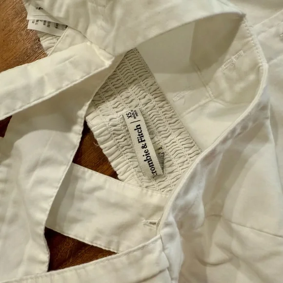 White Women's Top - Picture 6 of 7